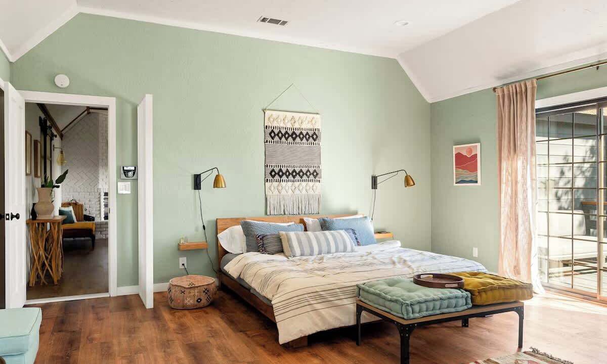 Photo of Bedroom in Blue Jay