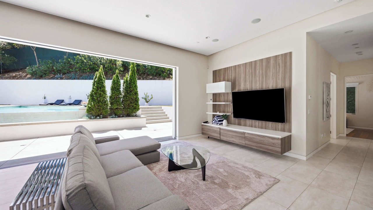 Photo of Livingroom in Sherman Oaks