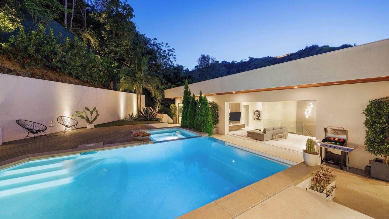 Photo of Outdoor in Sherman Oaks
