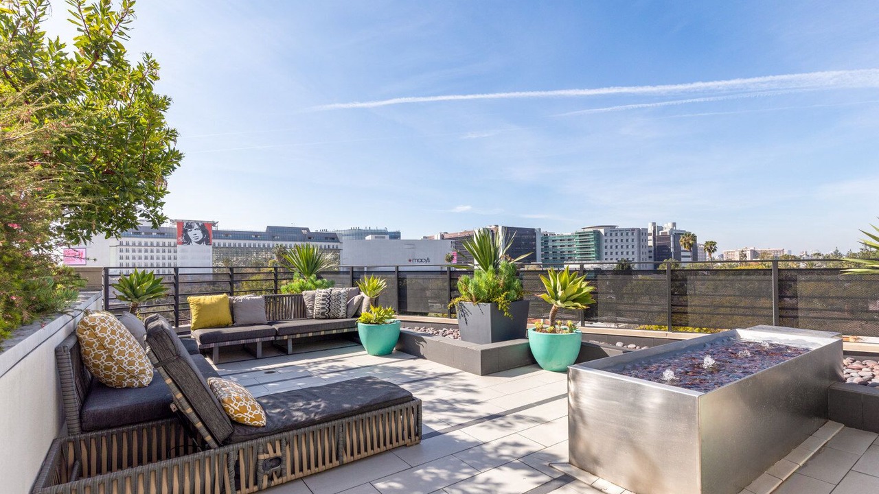 Photo of Patio Balcony in Beverly Grove