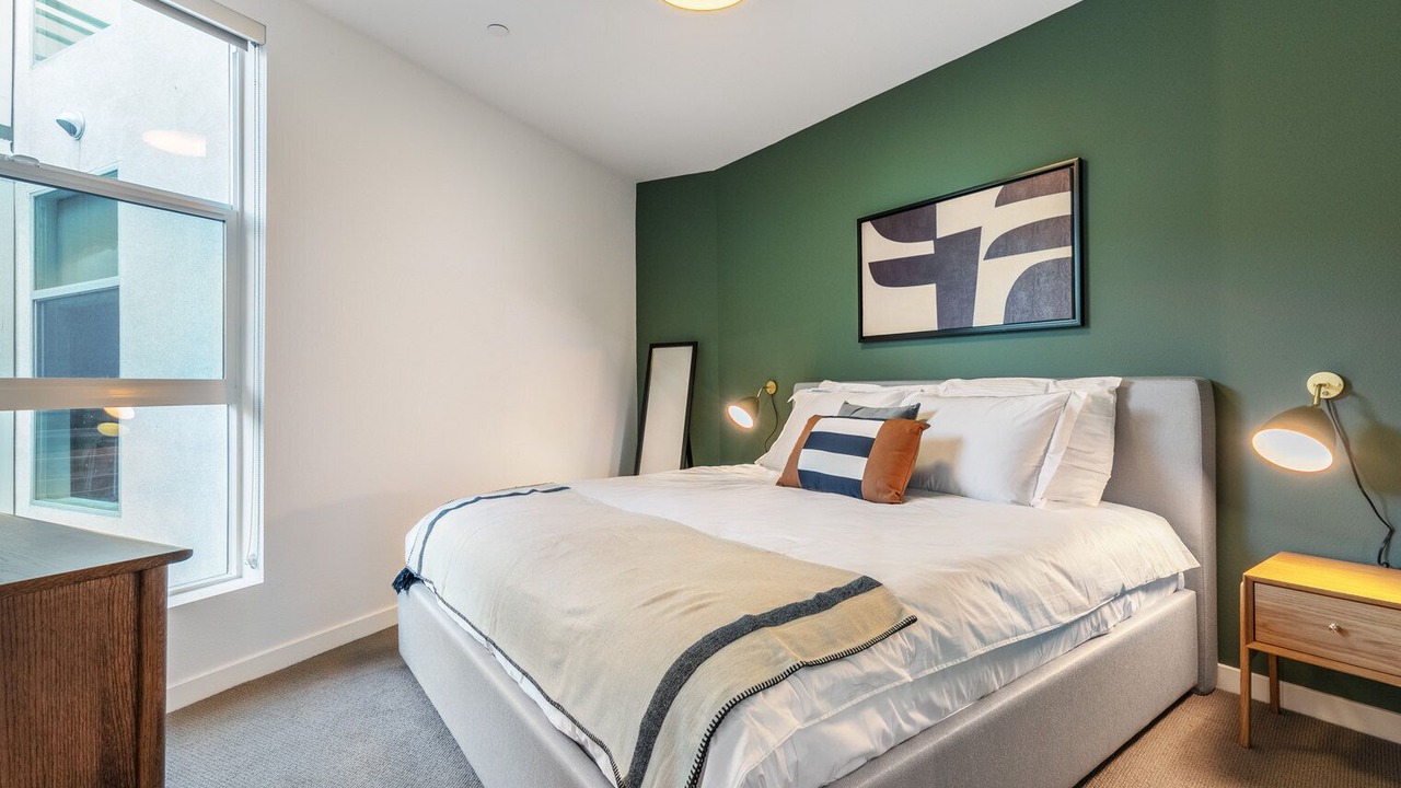 Photo of Bedroom in Beverly Grove