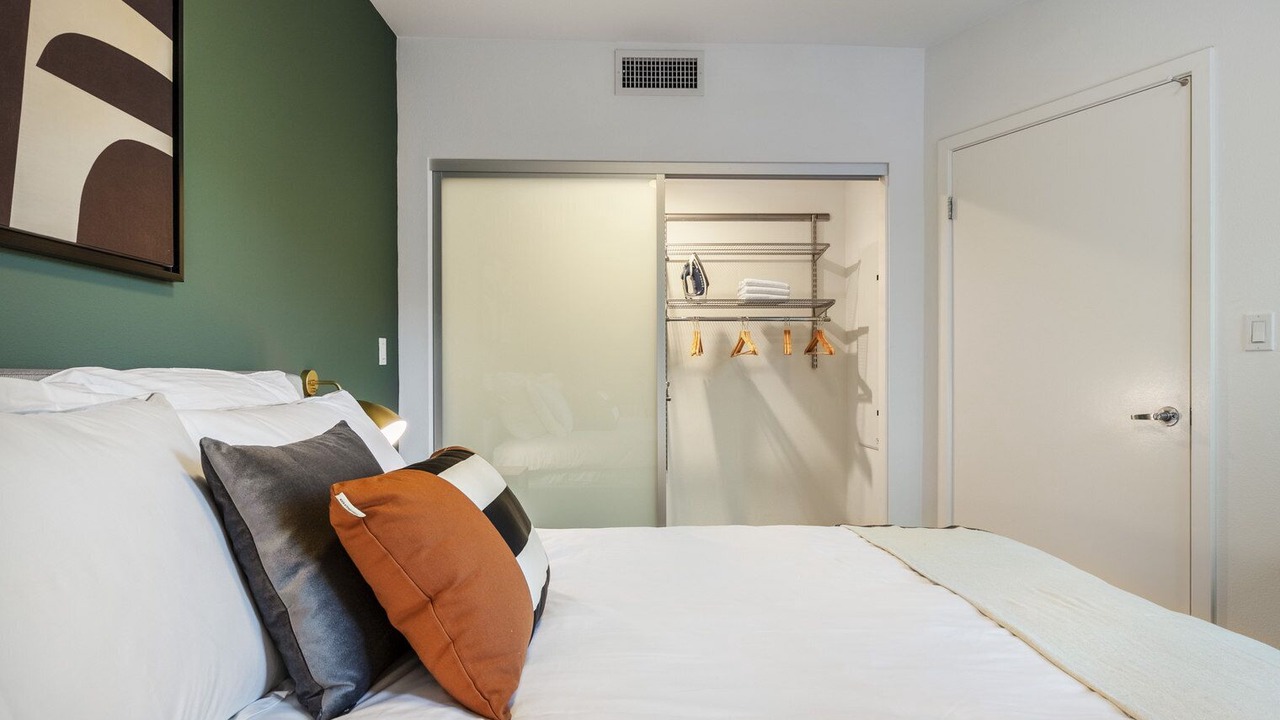 Photo of Bedroom in Beverly Grove
