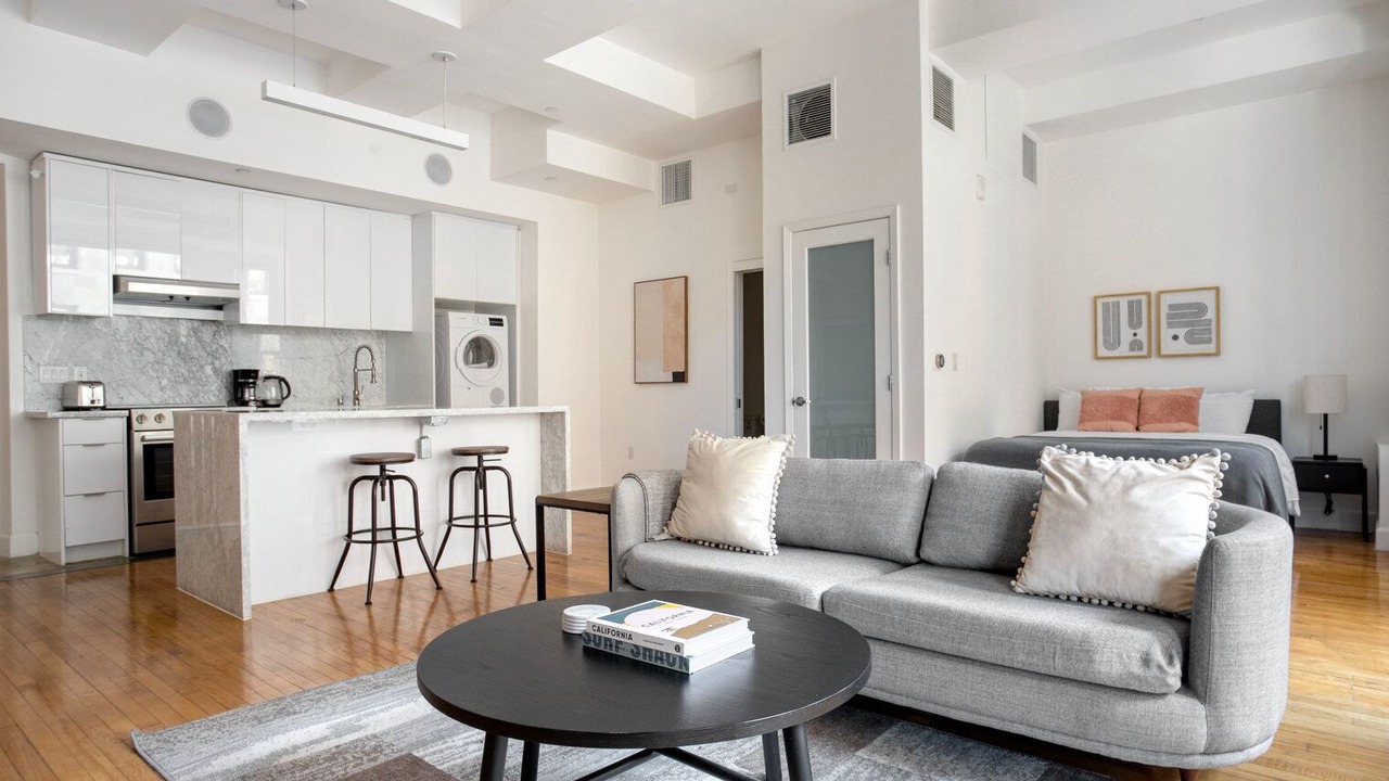 Photo of Livingroom in Historic Core