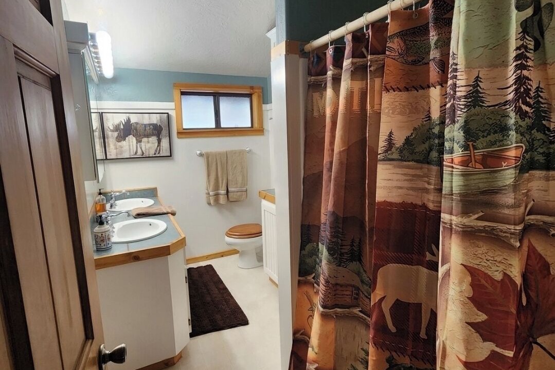 Photo of Bathroom in Wrightwood