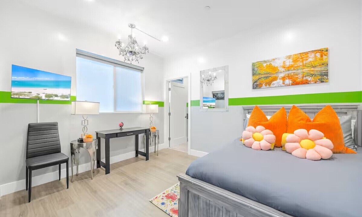 Photo of Bedroom in NoHo Arts District