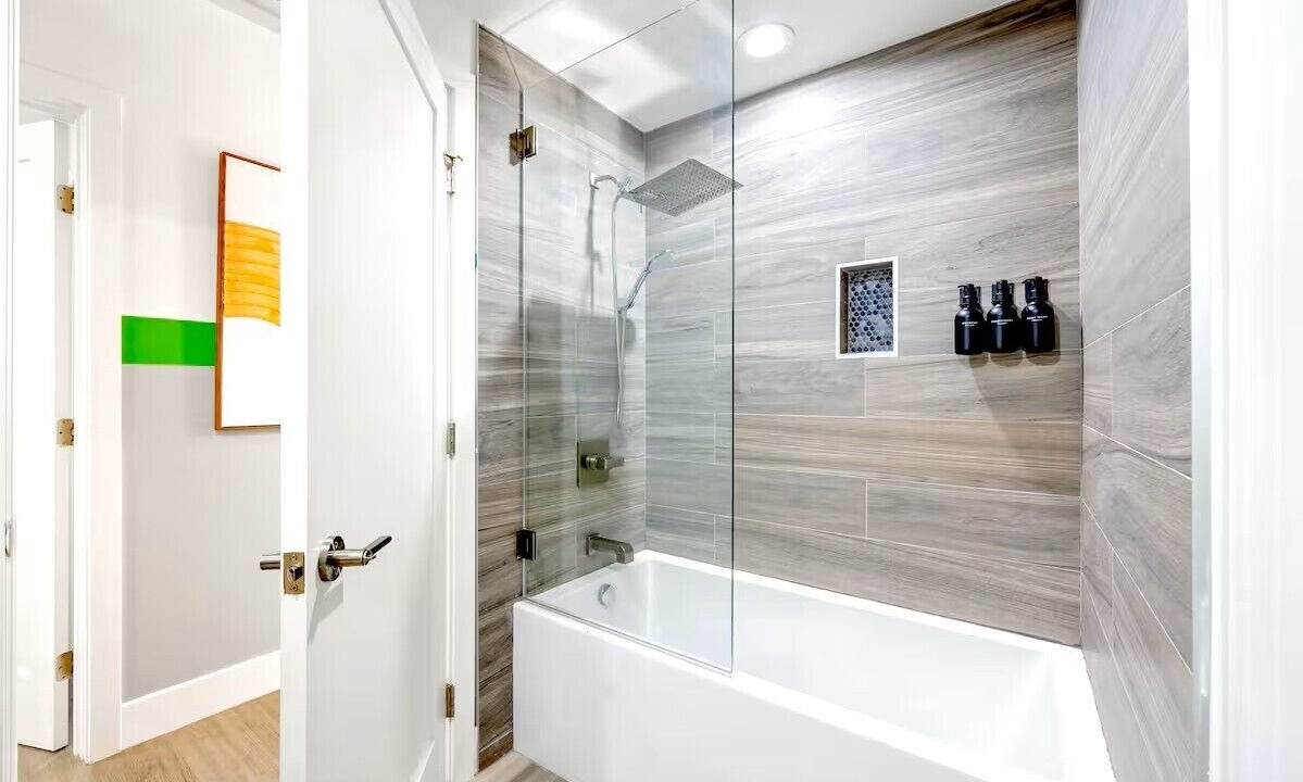 Photo of Bathroom in NoHo Arts District