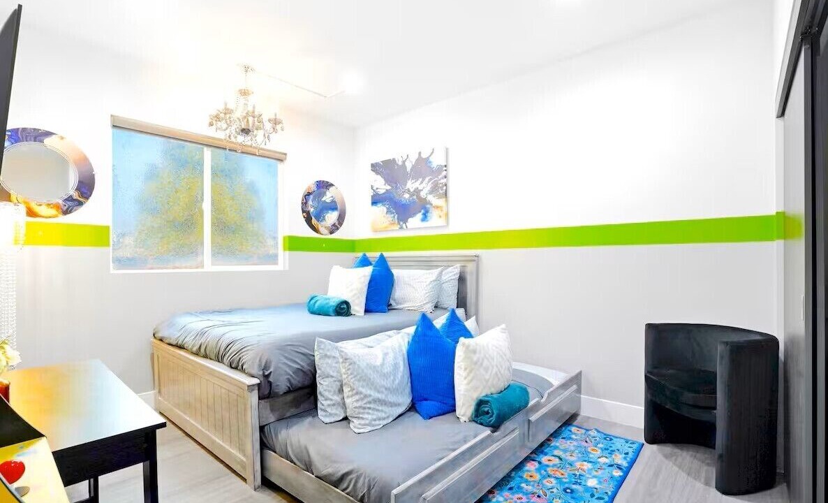 Photo of Bedroom in NoHo Arts District