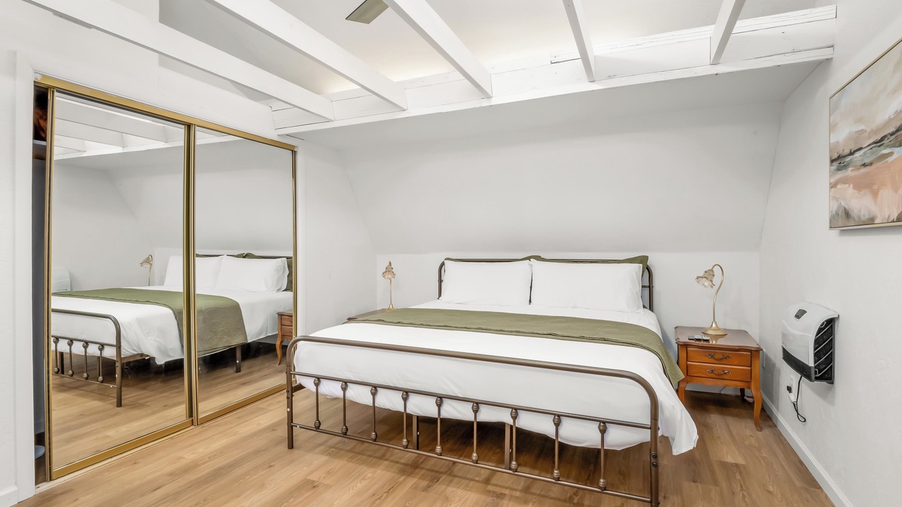 Photo of Bedroom in Oakhurst