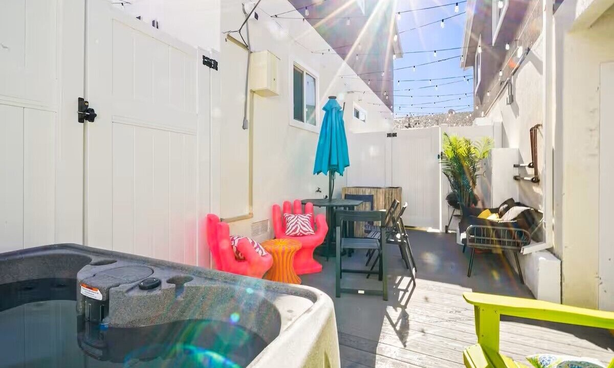 Photo of Patio Balcony in North Hollywood