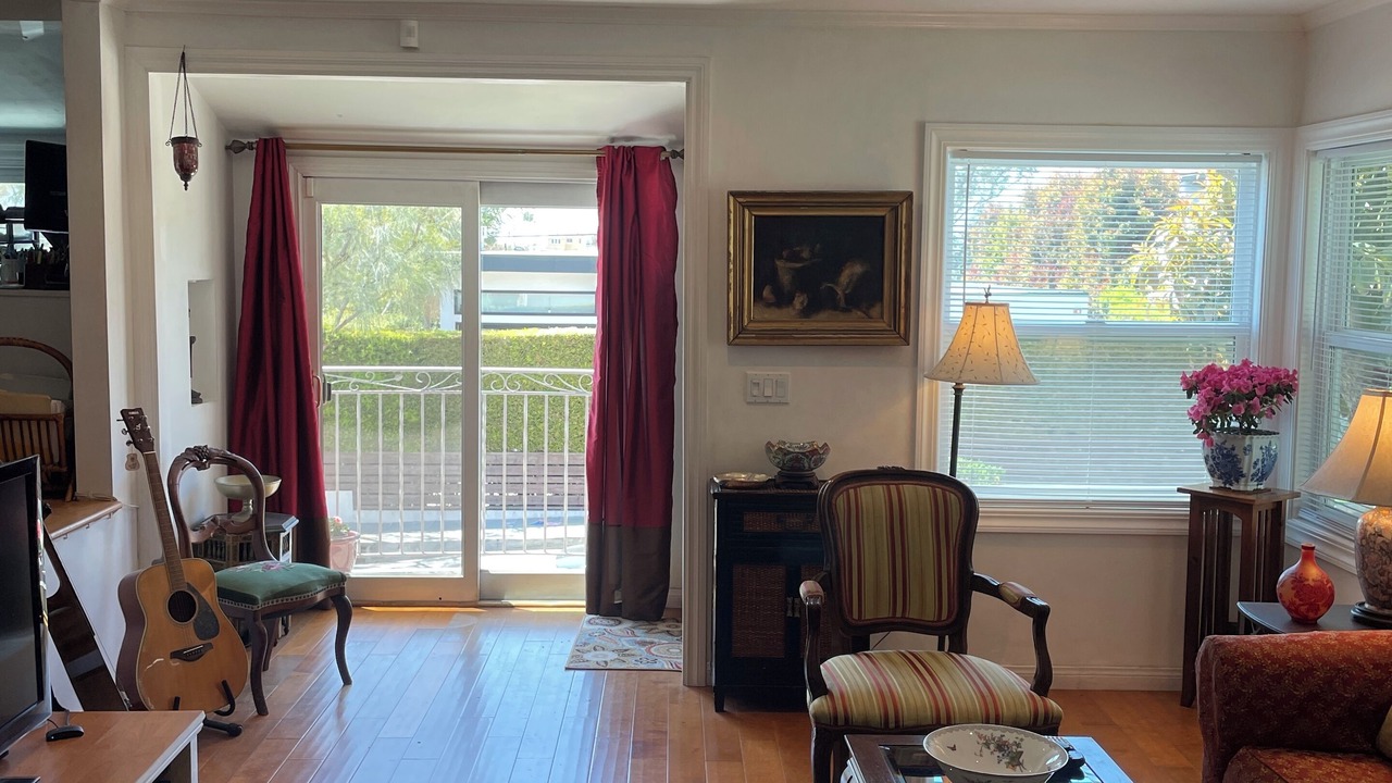 Photo of Livingroom in Hermosa Beach