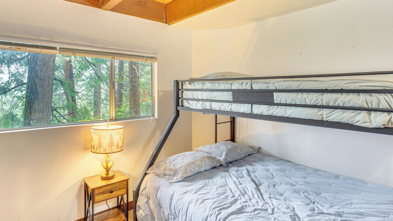 Photo of Bedroom in Arrowhead Villas