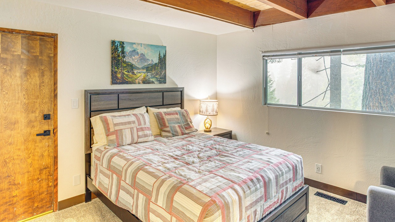 Photo of Bedroom in Arrowhead Villas