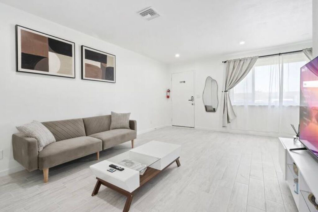 Photo of Livingroom in Patton