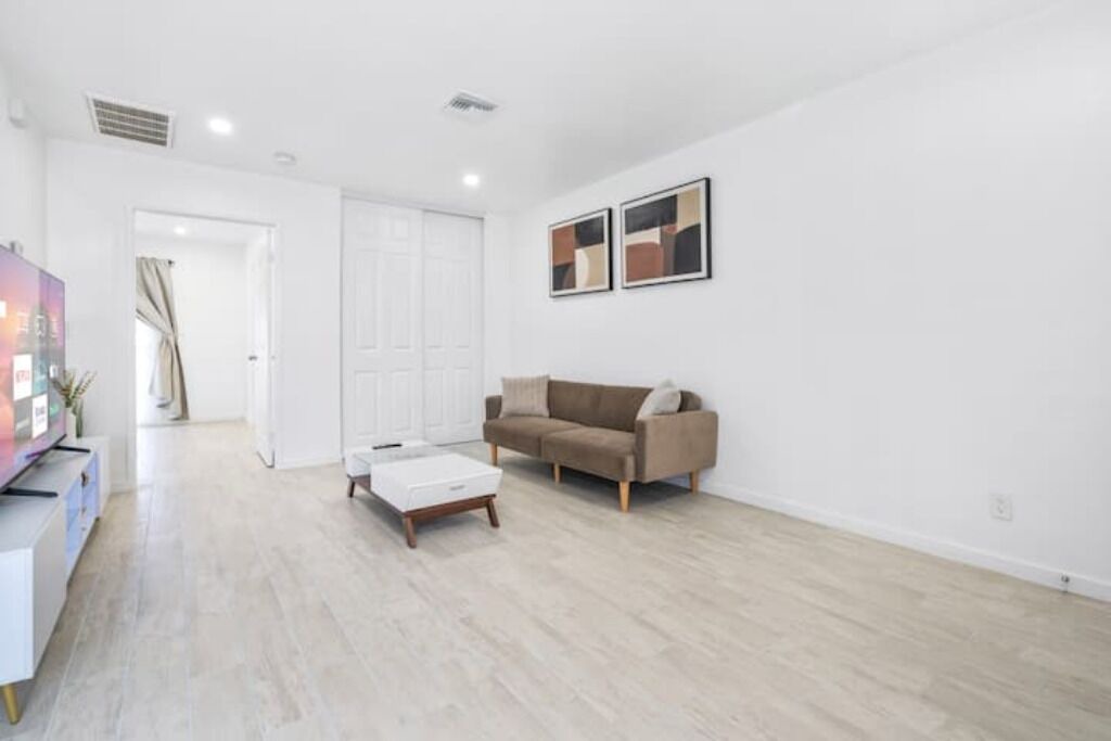 Photo of Livingroom in Patton
