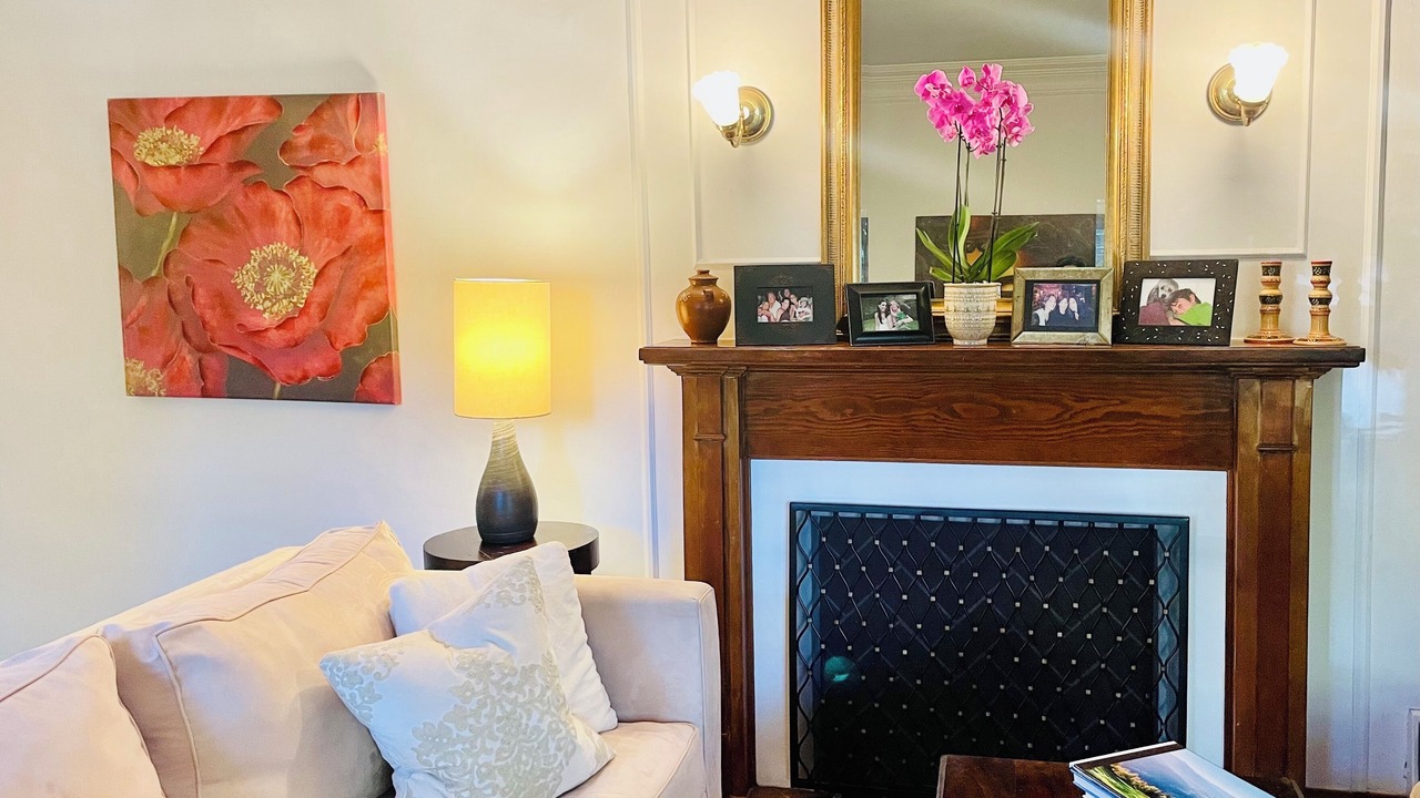 Photo of Livingroom in Beverly Hills