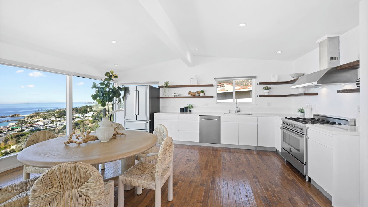 Photo of Kitchen in South Laguna