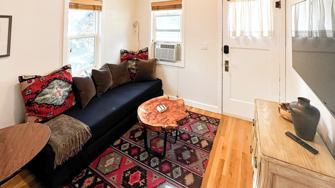 Photo of Livingroom in Pasadena