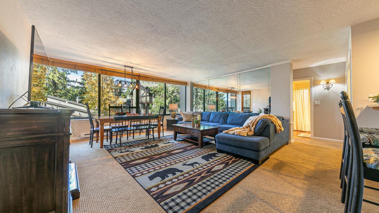 Photo of Livingroom in Brockway