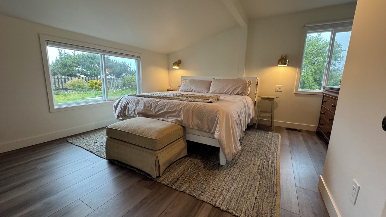 Photo of Bedroom in Bodega Bay