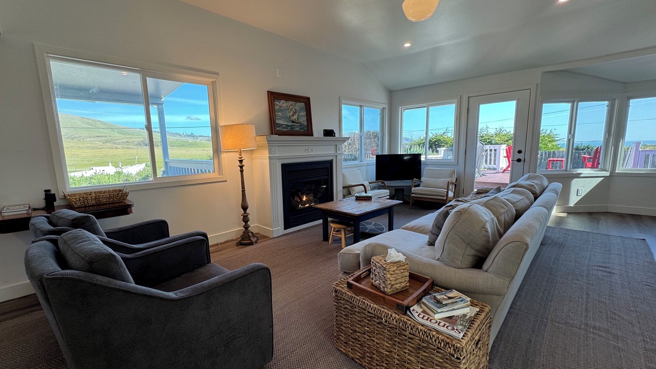 Photo of Livingroom in Bodega Bay