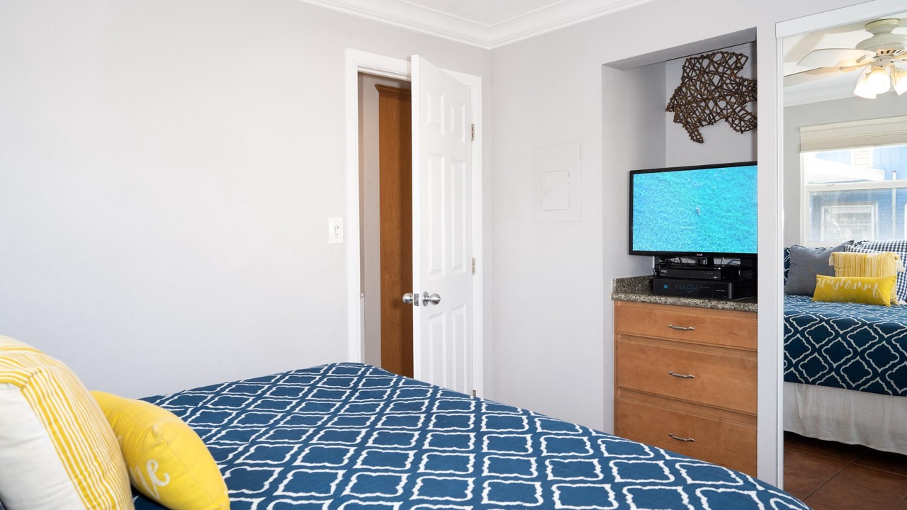 Photo of Bedroom in Mission Beach