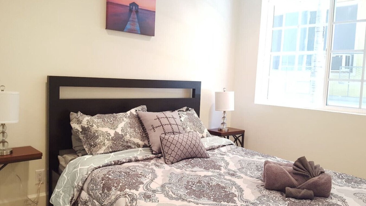 Photo of Bedroom in Beverly Grove