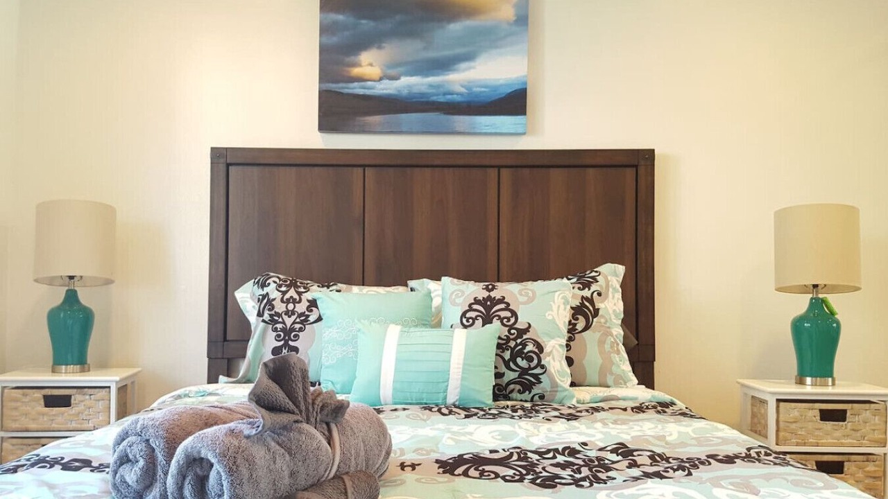 Photo of Bedroom in Beverly Grove