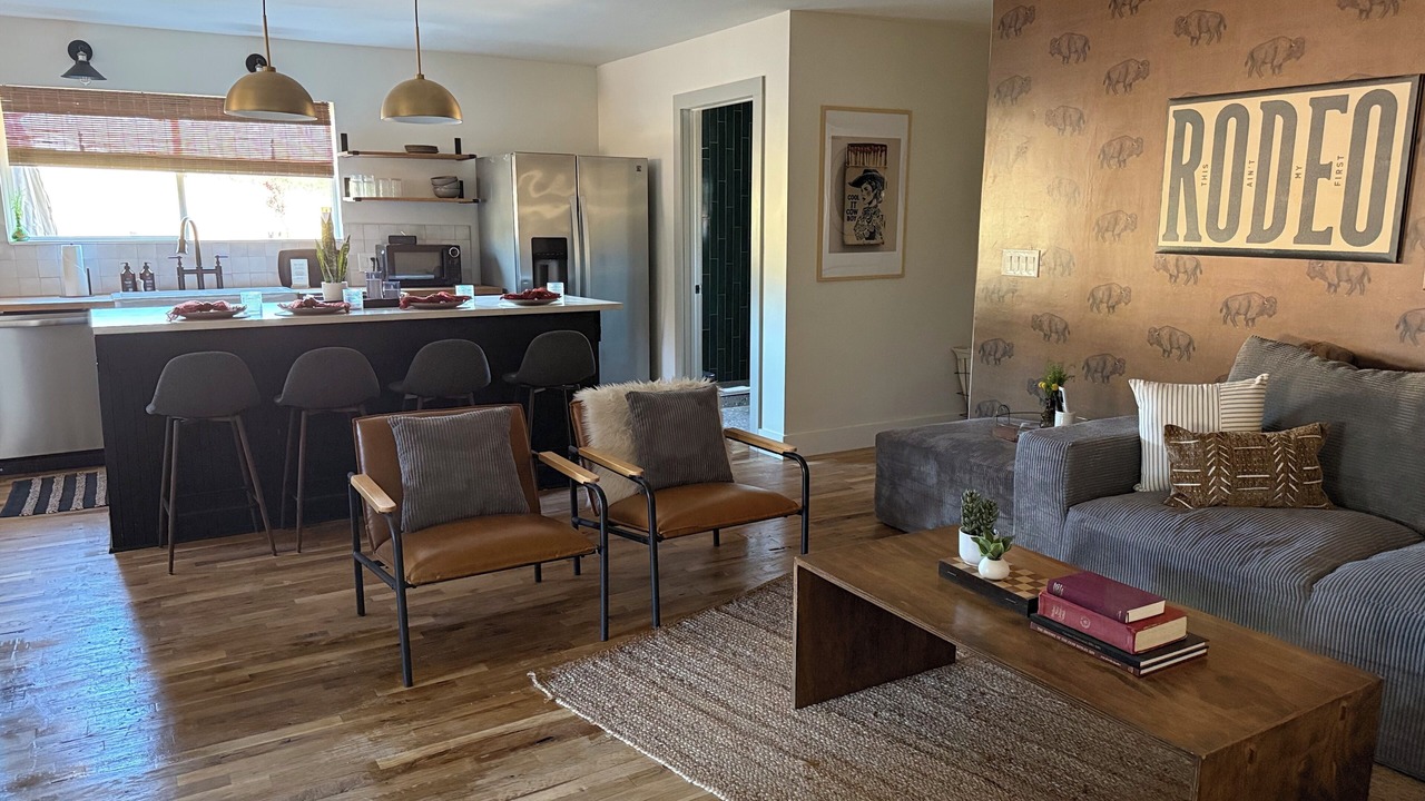 Photo of Livingroom in Creston
