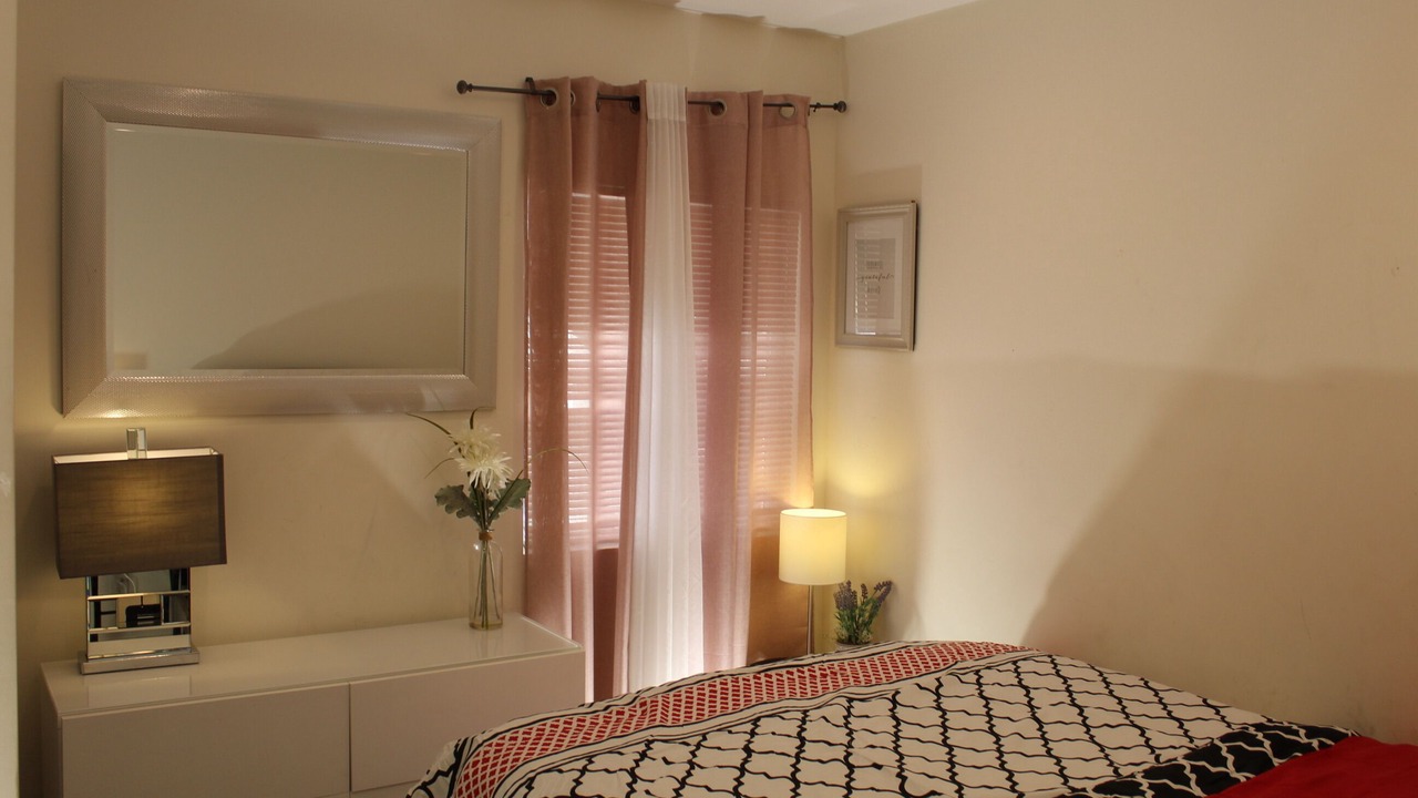 Photo of Bedroom in Oakland