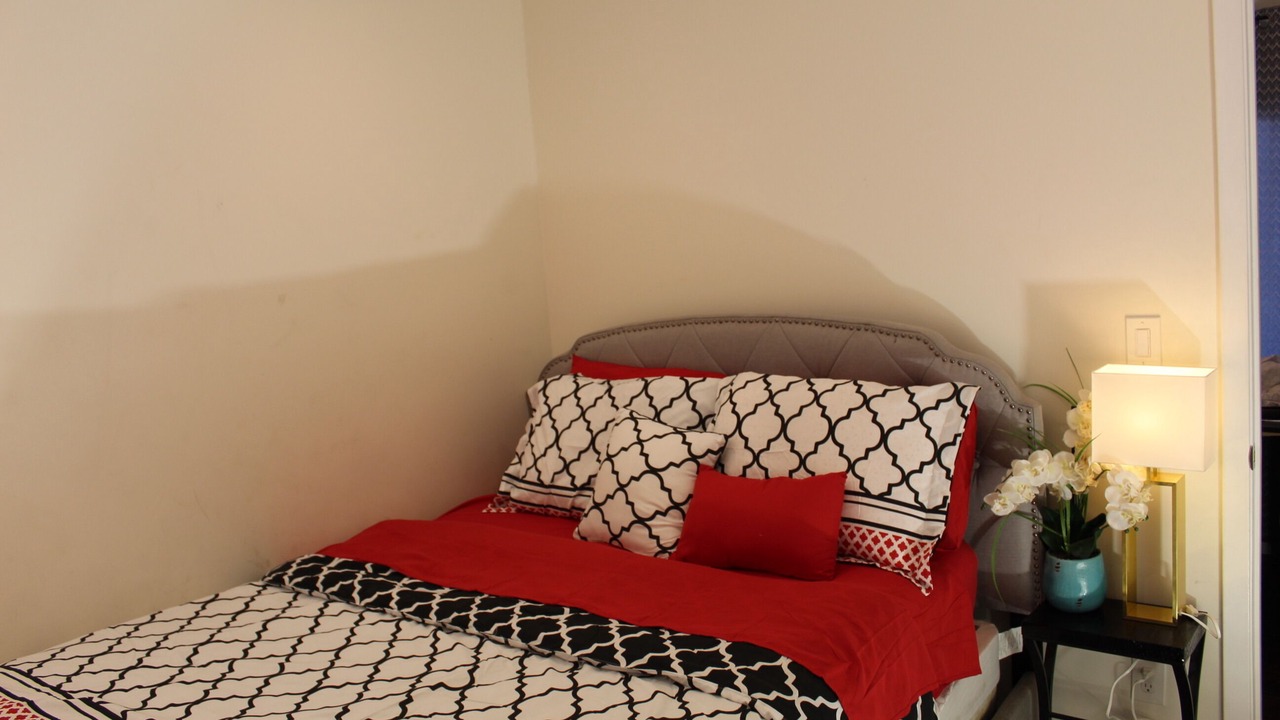 Photo of Bedroom in Oakland