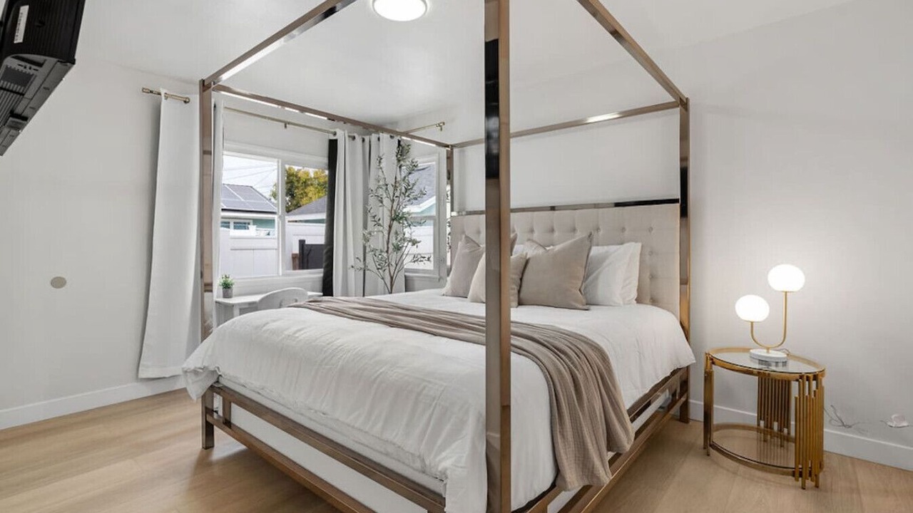 Photo of Bedroom in The Plaza