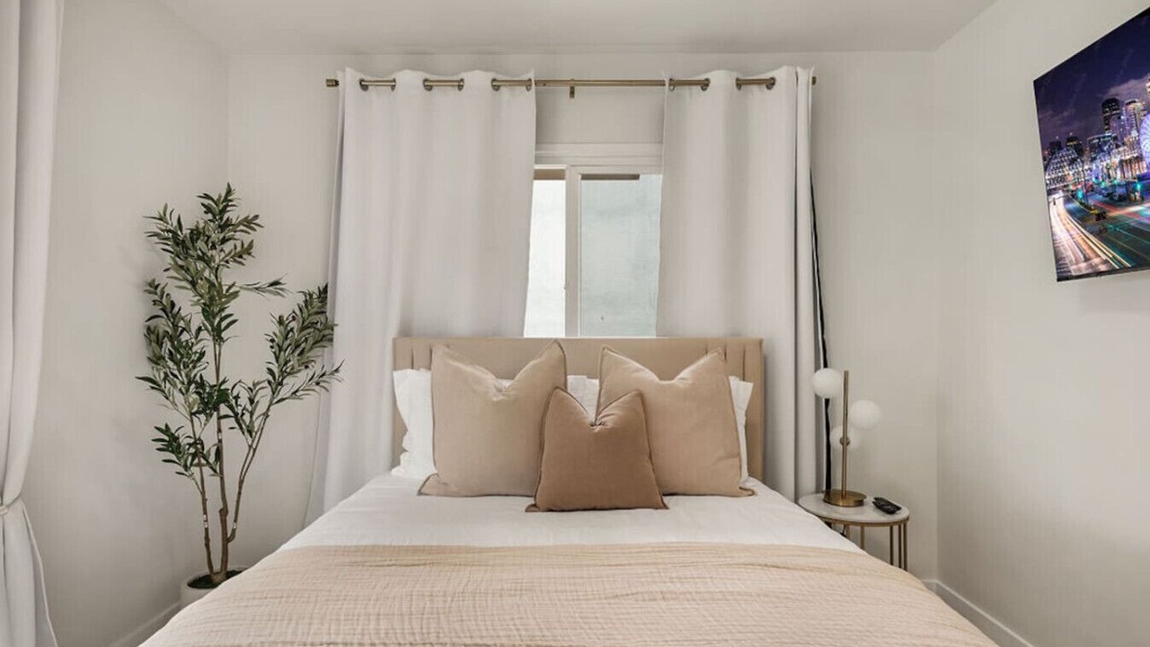Photo of Bedroom in The Plaza