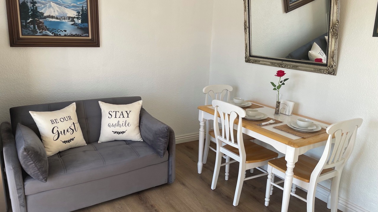 Photo of Livingroom in East Whittier