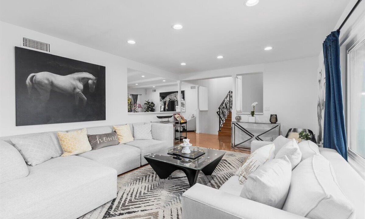 Photo of Livingroom in Hacienda Heights