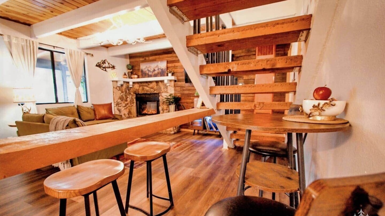 Photo of Livingroom in Fawnskin