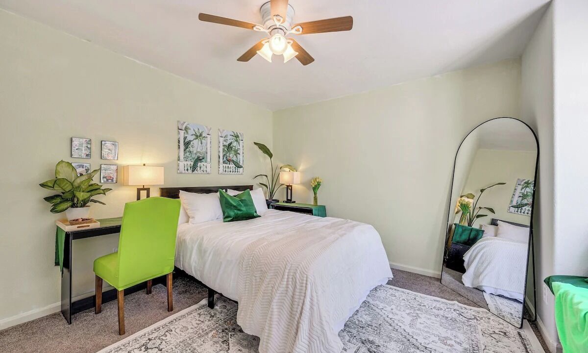 Photo of Bedroom in Raisin