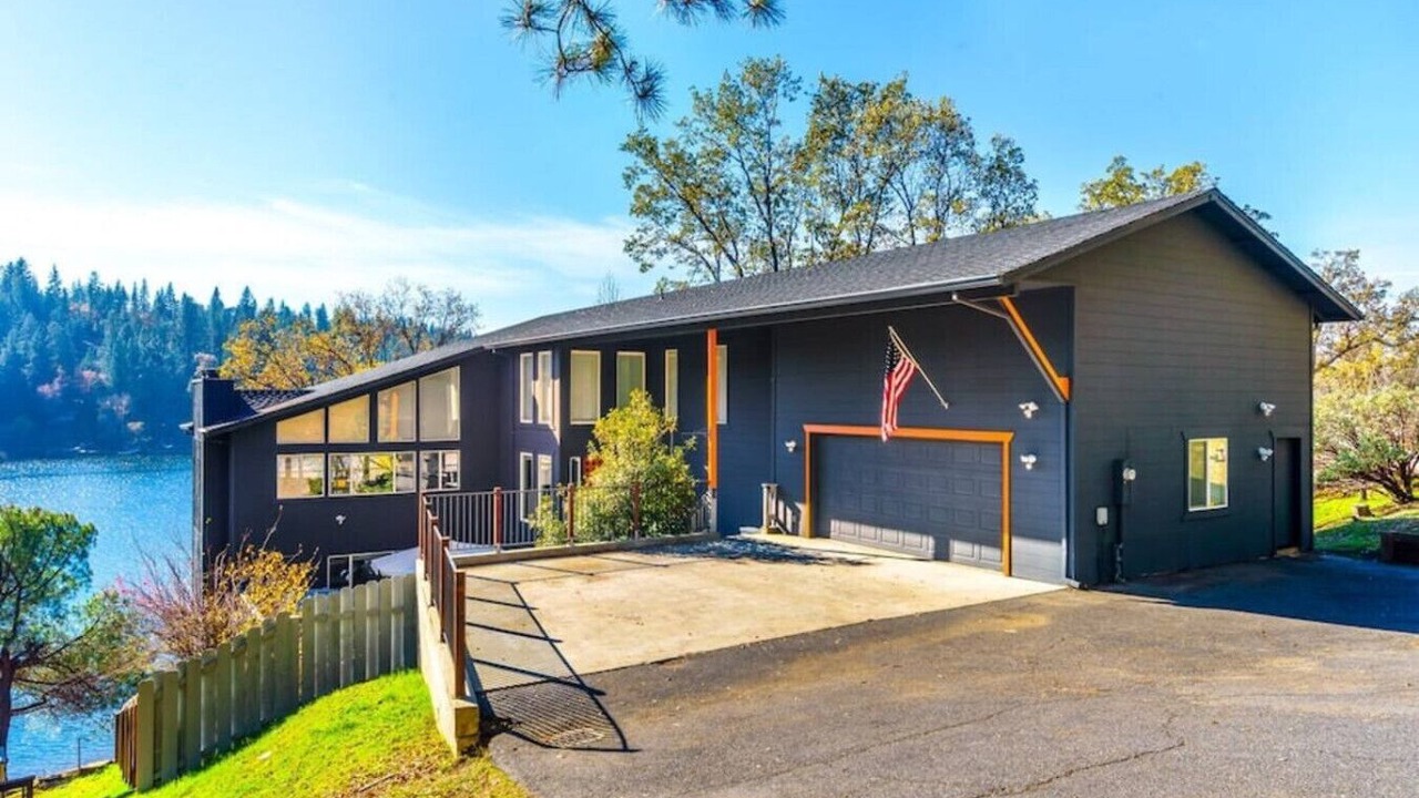 Photo of Outdoor in Groveland