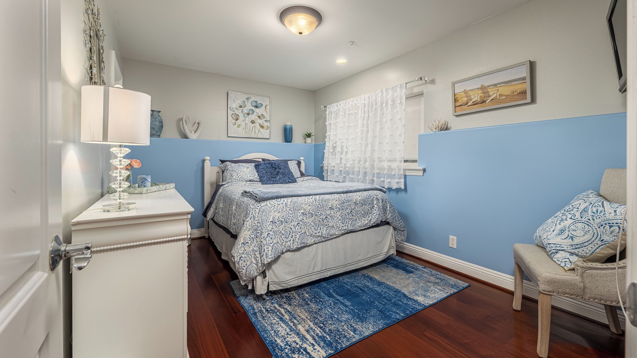 Photo of Bedroom in Hermosa Beach