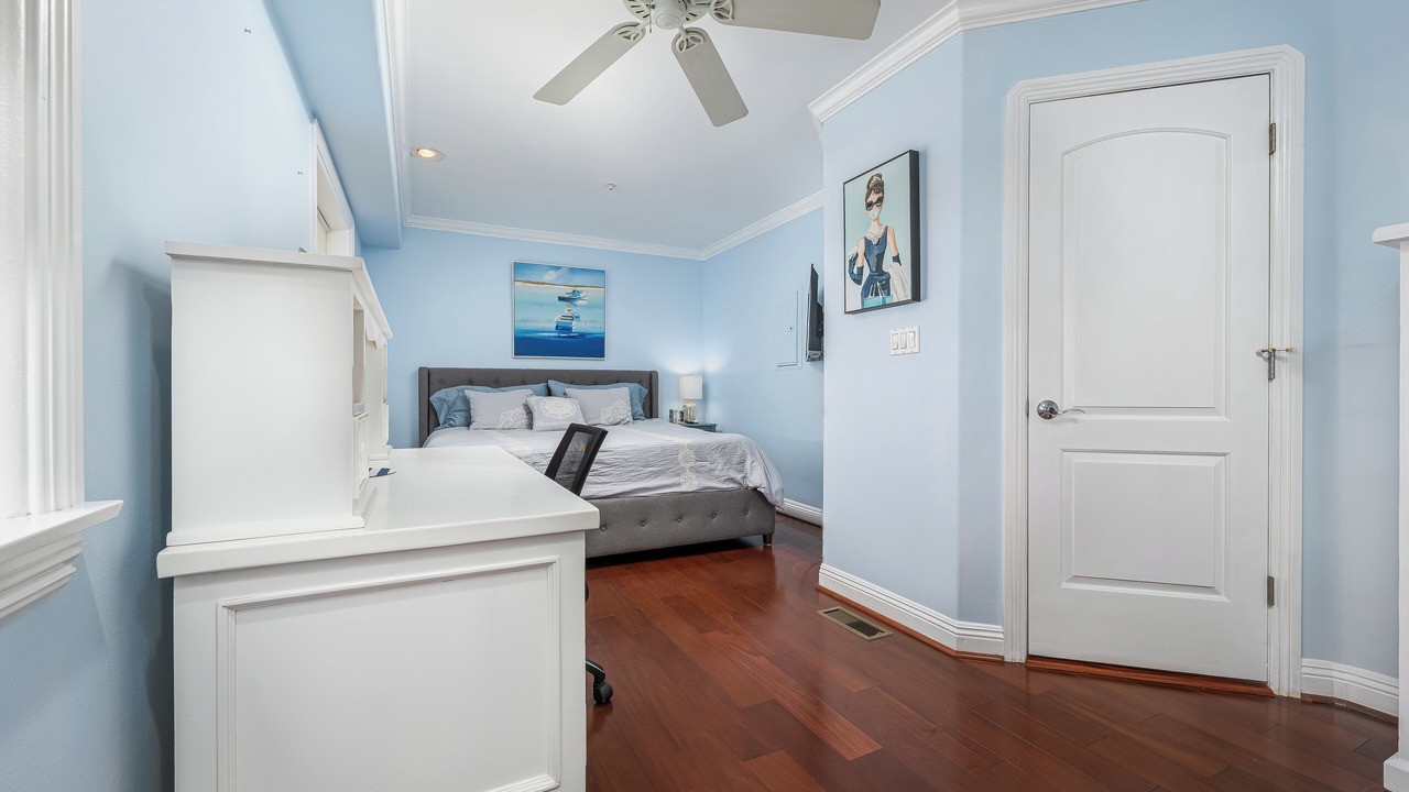 Photo of Bedroom in Hermosa Beach