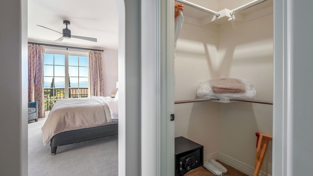 Photo of Bedroom in Rancho Palos Verdes