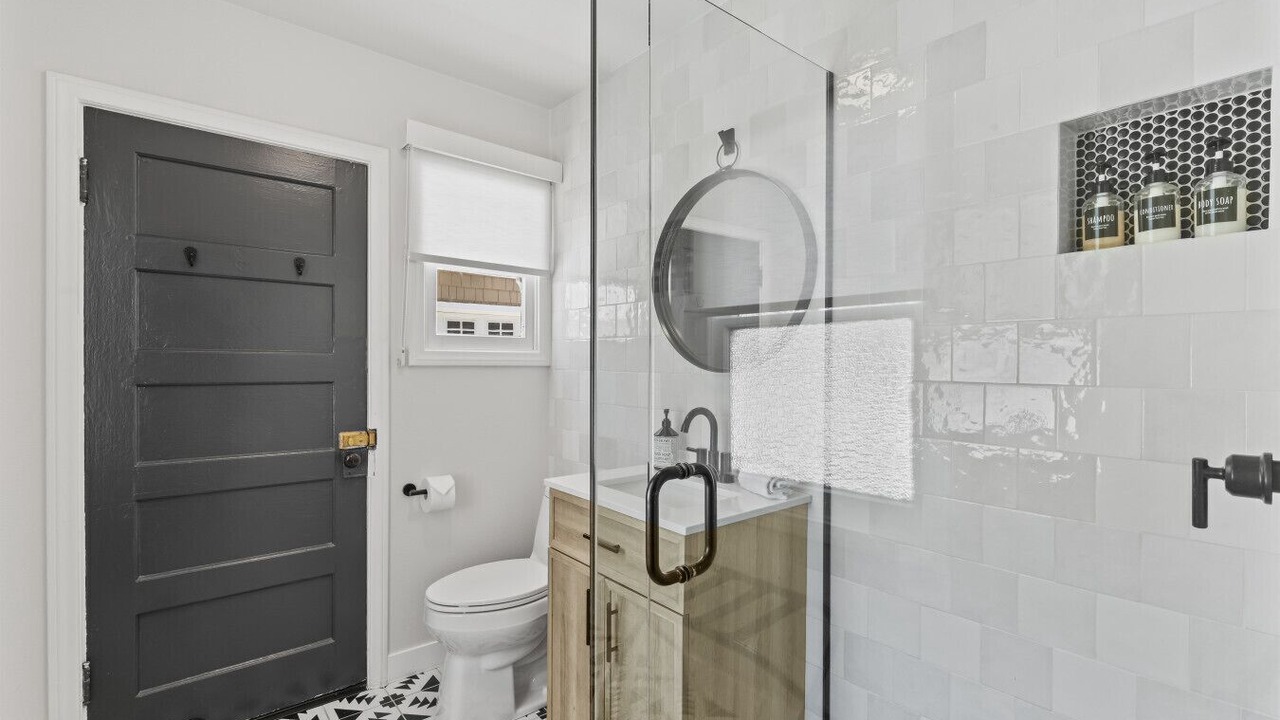 Photo of Bathroom in Balboa Island
