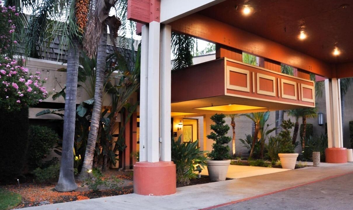 Photo of Outdoor in Raisin