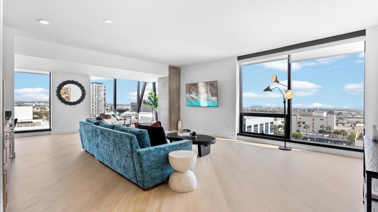 Photo of Livingroom in Hollywood