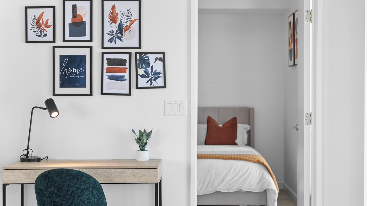 Photo of Bedroom in Hollywood