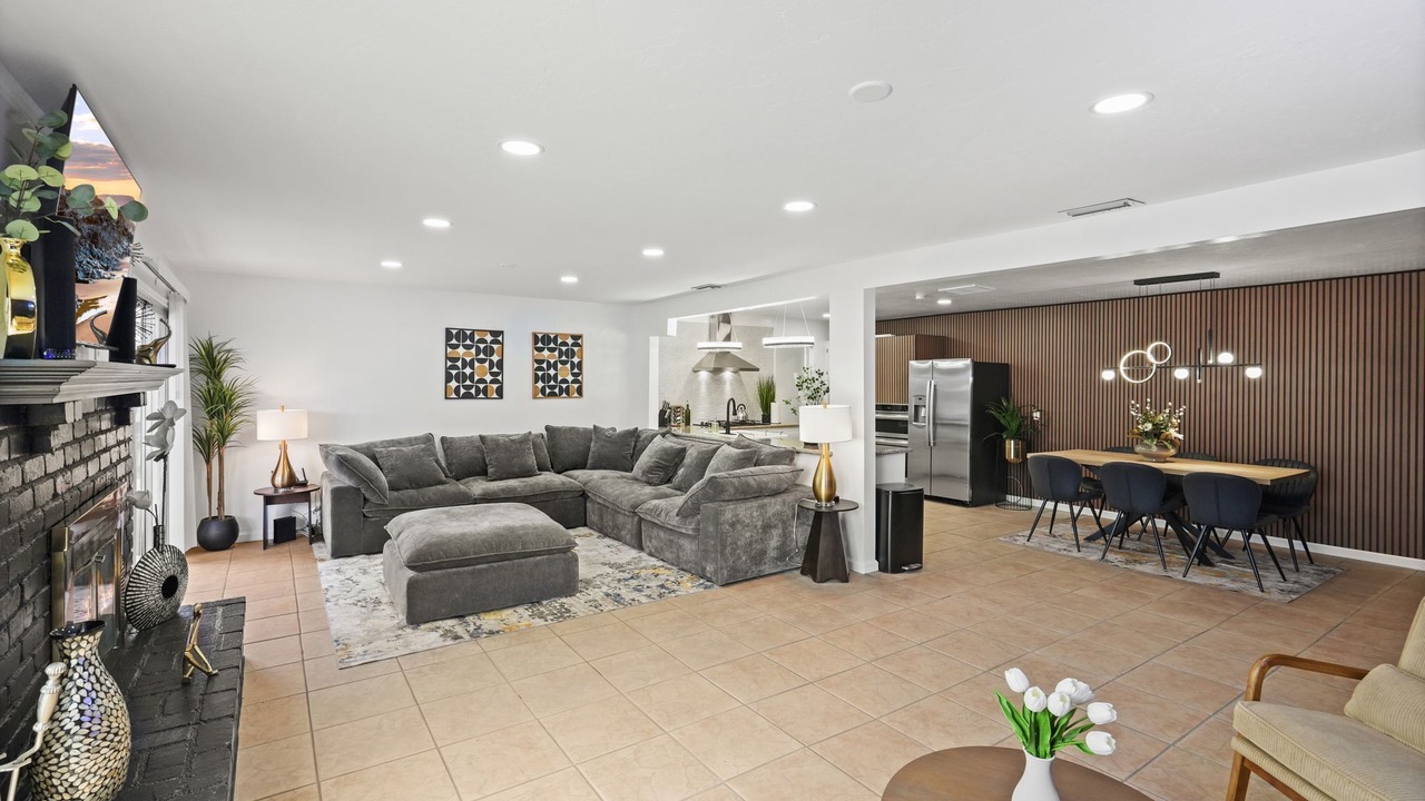 Photo of Livingroom in East Hemet