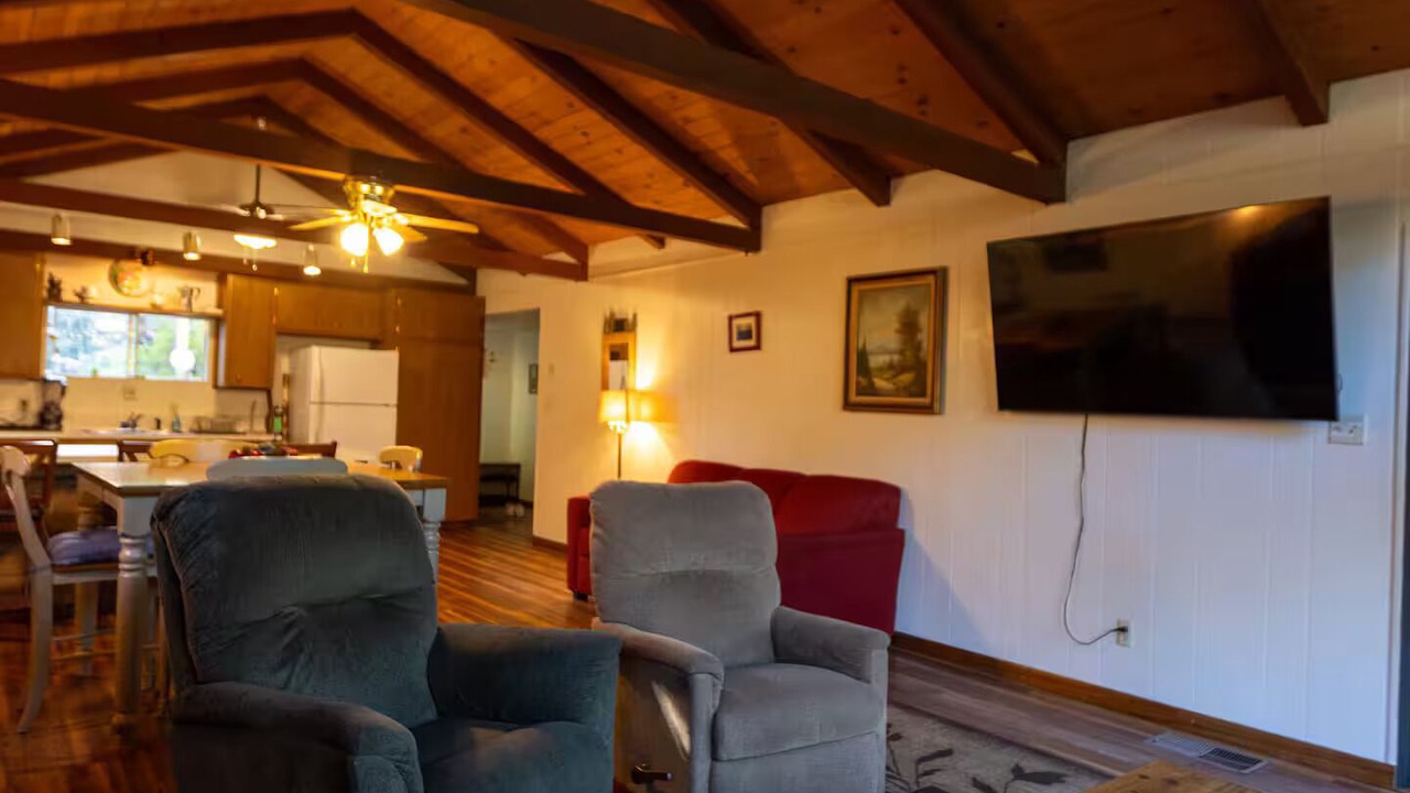 Photo of Livingroom in Camp Nelson