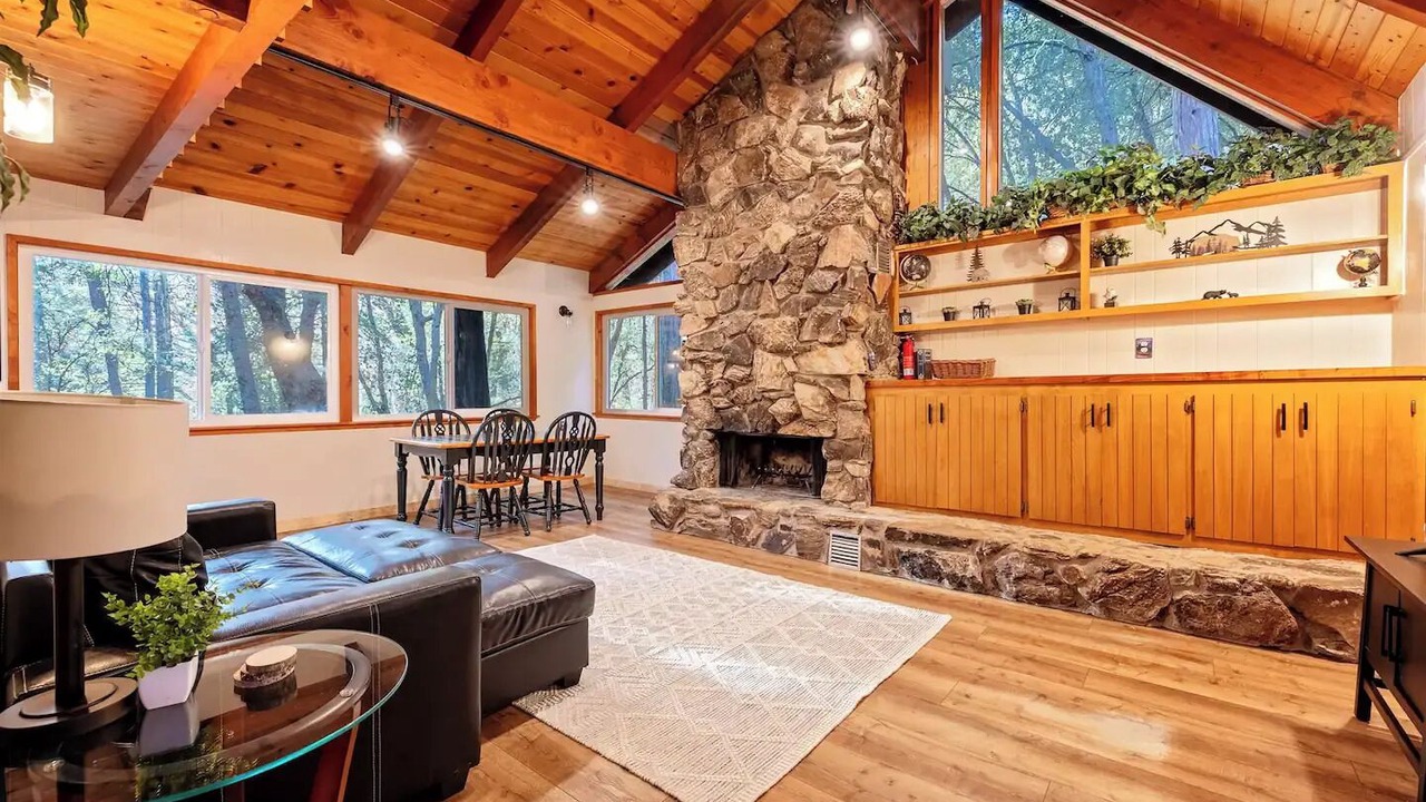 Photo of Livingroom in Camp Nelson