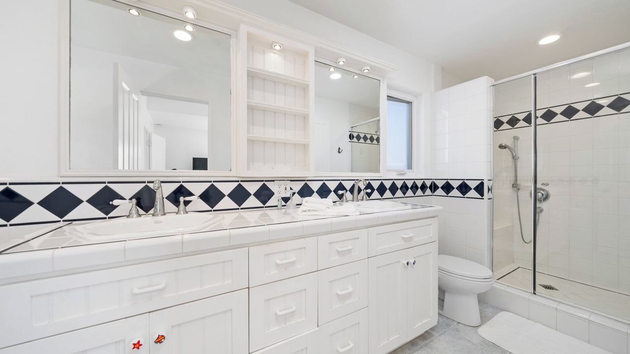 Photo of Bathroom in Sunset Beach