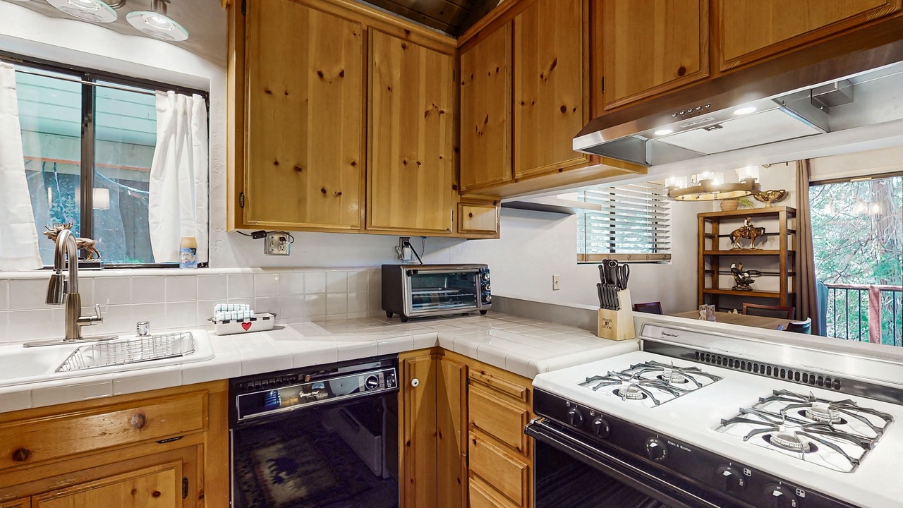 Photo of Kitchen in Arrowhead Villas