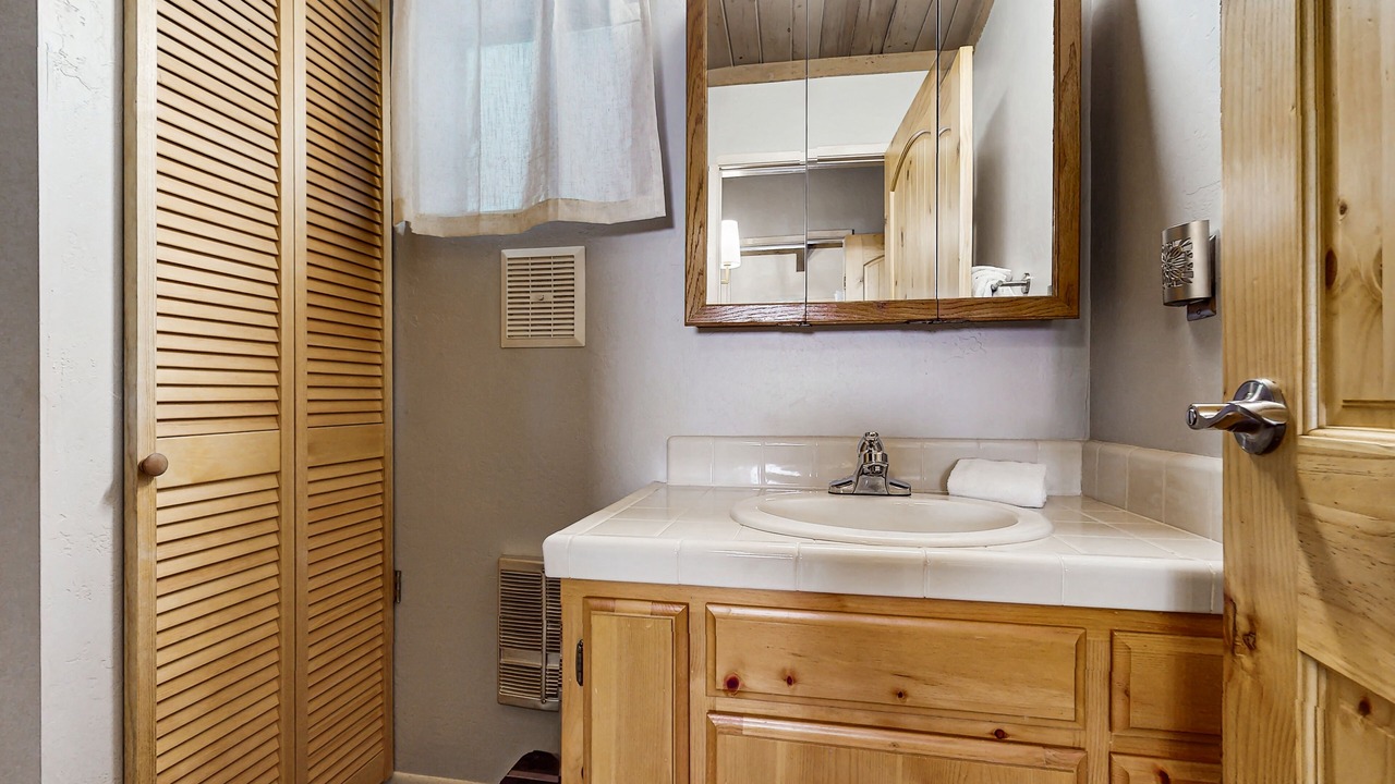 Photo of Bathroom in Arrowhead Villas